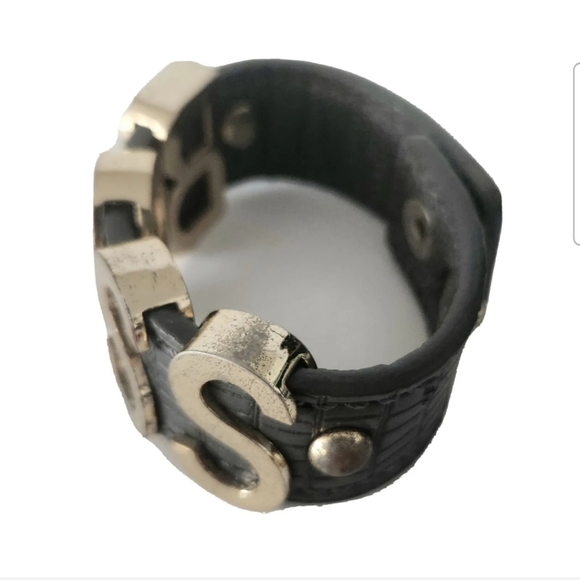 BCBGeneration BOSS Leather Cuff Bracelet Gold Tone Letter Charm BCBG Boho Snap - Picture 4 of 10